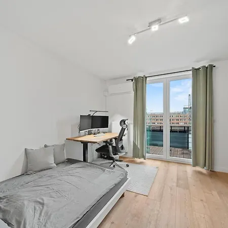 Modern 2br Bright Apartment Hannover